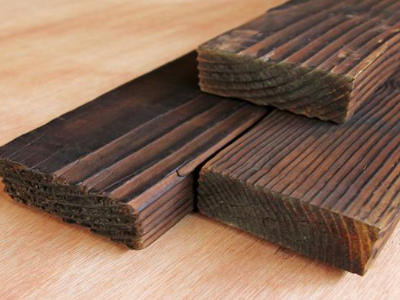 碳化木經(jīng)濟(jì)又實(shí)用，應(yīng)用范圍廣，效果特別好